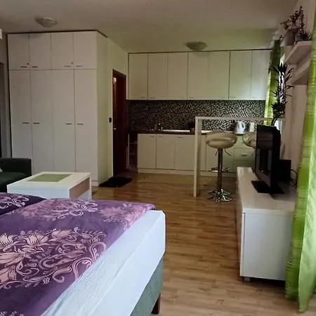 Despot 105 * Belgrade